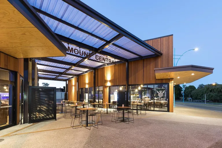 Mount-Central 02